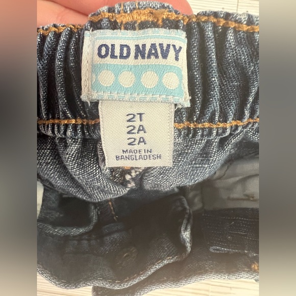 Old Navy denim skirt 2T - Picture 3 of 4